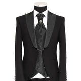 Abito total black